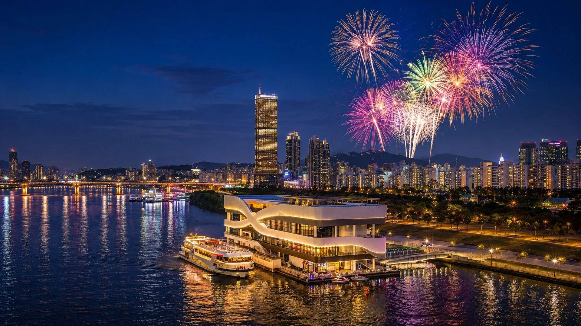 烟花绽放的汉江夜景与灯火通明的游轮码头
